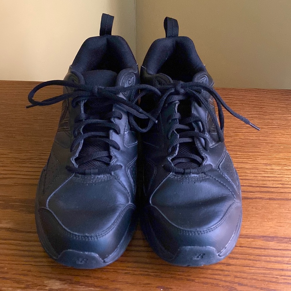 Price Cut! New Balance black Athletic/Work shoe. Nearly new with no visible wear